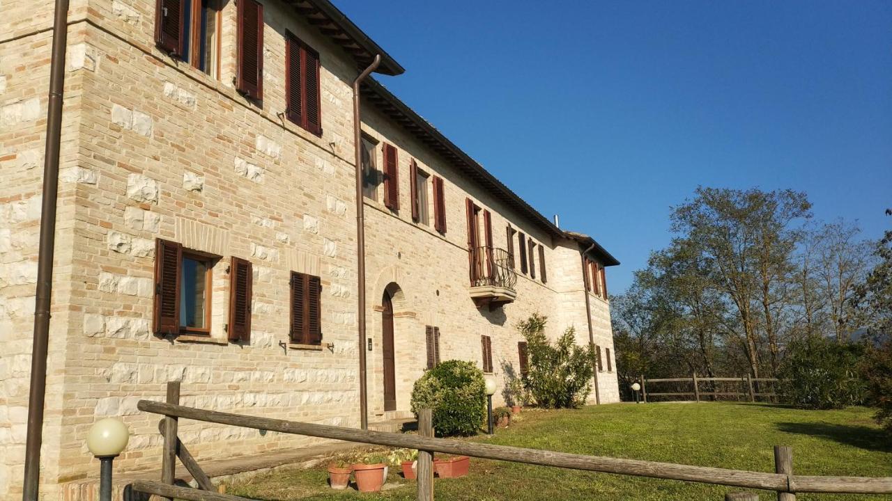 Ca' Tomassino Holiday Apartments 乌尔比诺 外观 照片