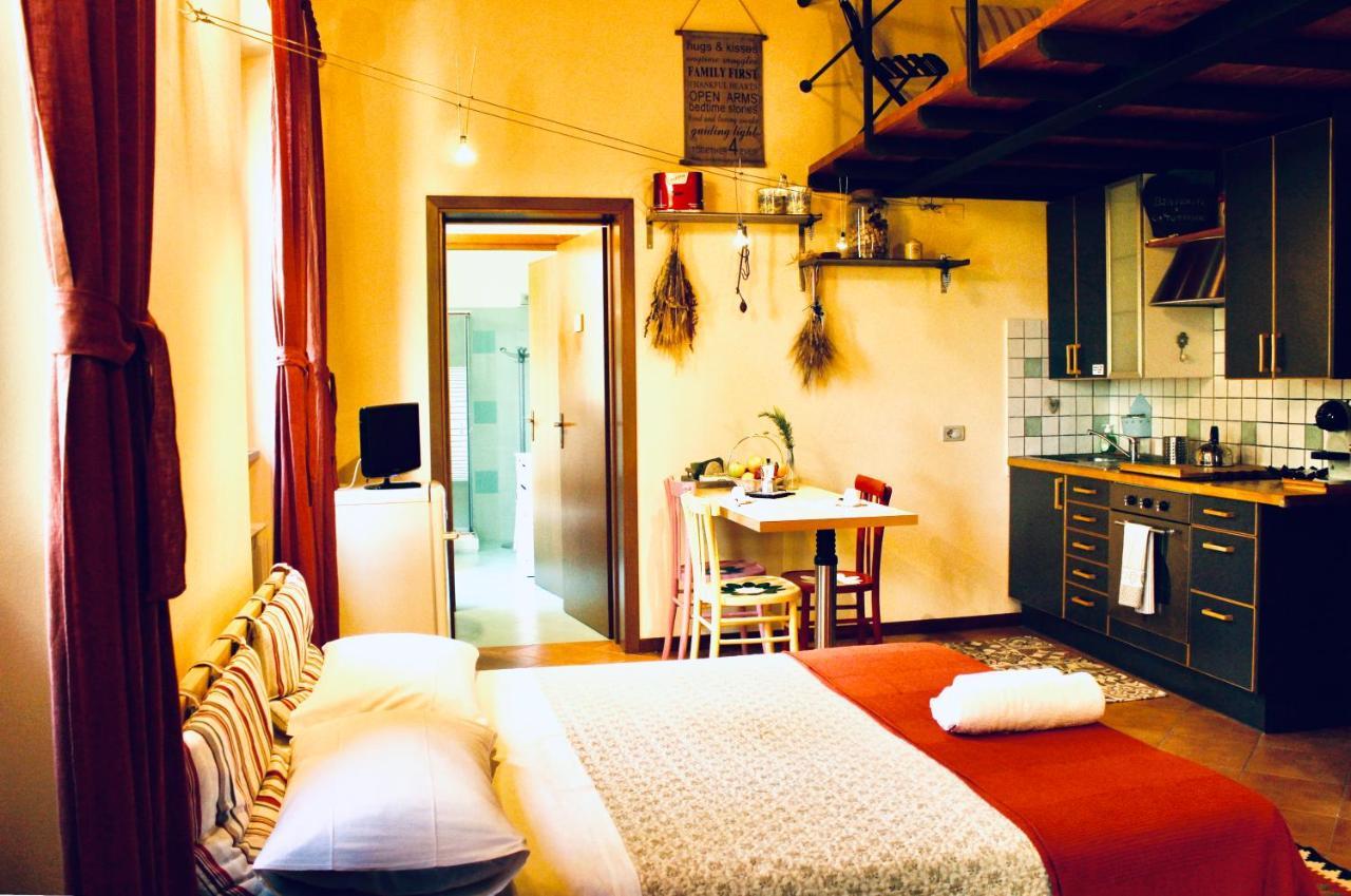 Ca' Tomassino Holiday Apartments 乌尔比诺 外观 照片